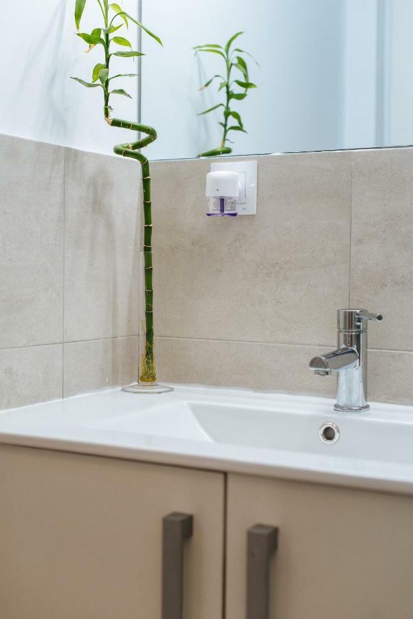 Hostly O'Donnell B Center-Fibre-Parking Op-Cless Apartment Seville Exterior photo